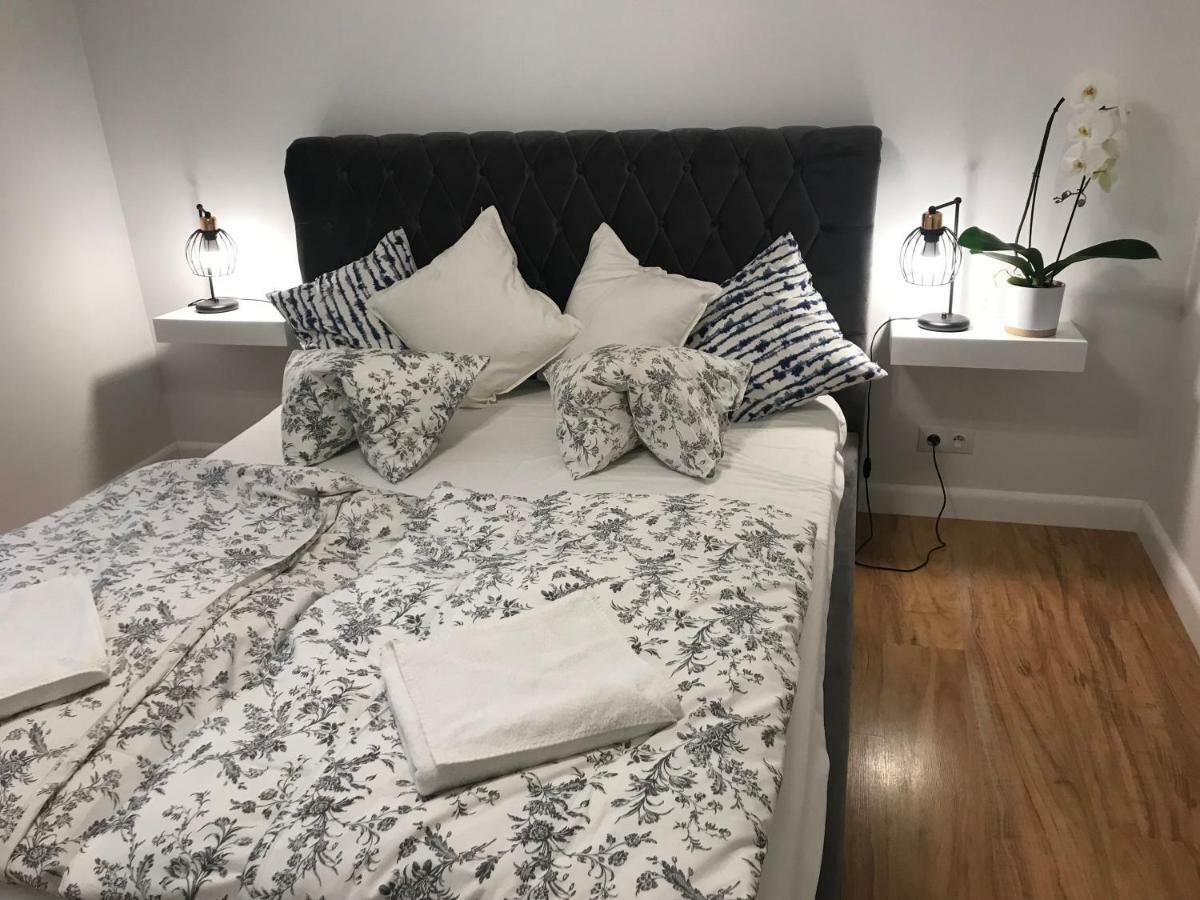 Stare Miasto Swietojerska 12 Apartment Варшава Екстериор снимка