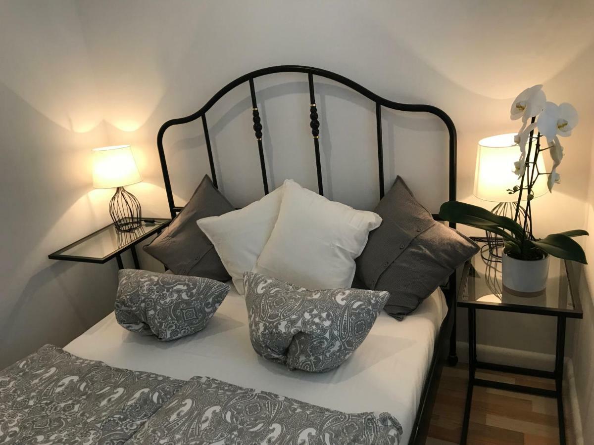 Stare Miasto Swietojerska 12 Apartment Варшава Екстериор снимка