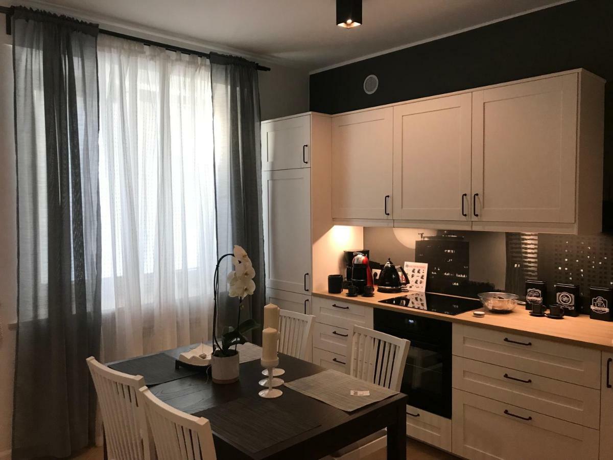 Stare Miasto Swietojerska 12 Apartment Варшава Екстериор снимка